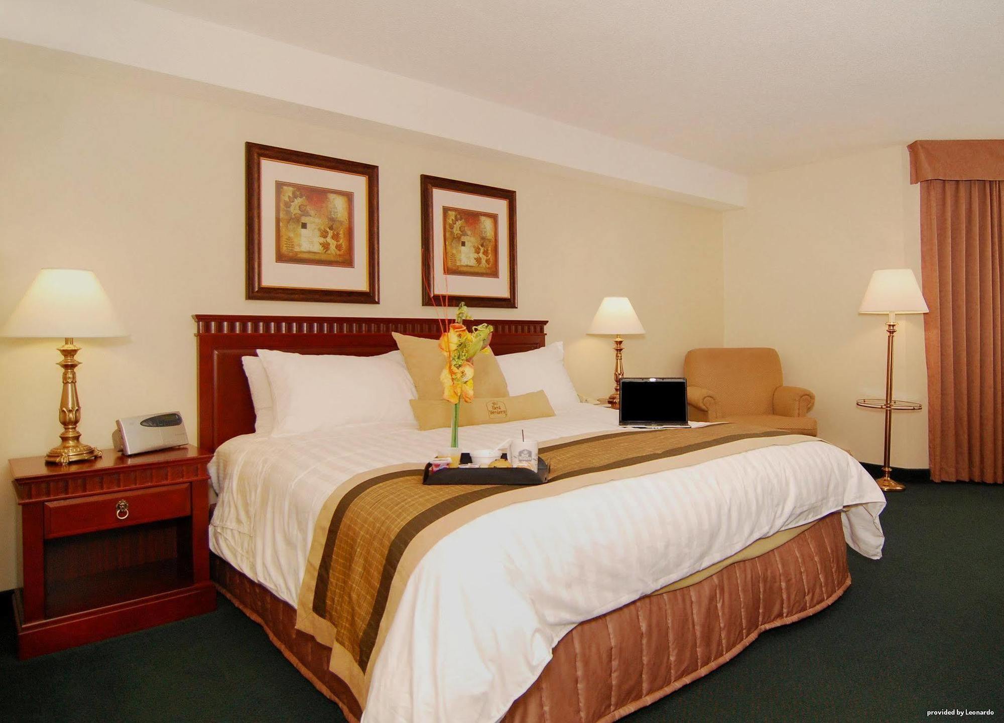 Best Western Plus Cambridge Hotel חדר תמונה